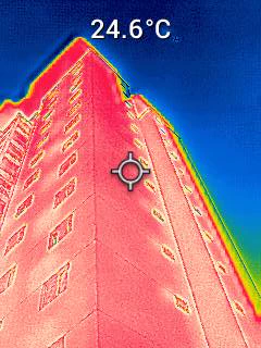 Imagem térmica de fachada de edifício